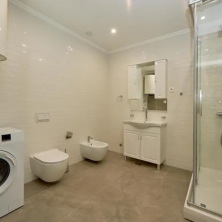 Sunbreeze Delux Villa Budva