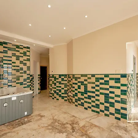 Sunbreeze Delux Villa